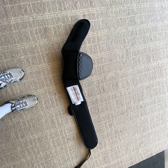 Tushbaby Quilted Black Hip Carrier - Picture 9 of 9